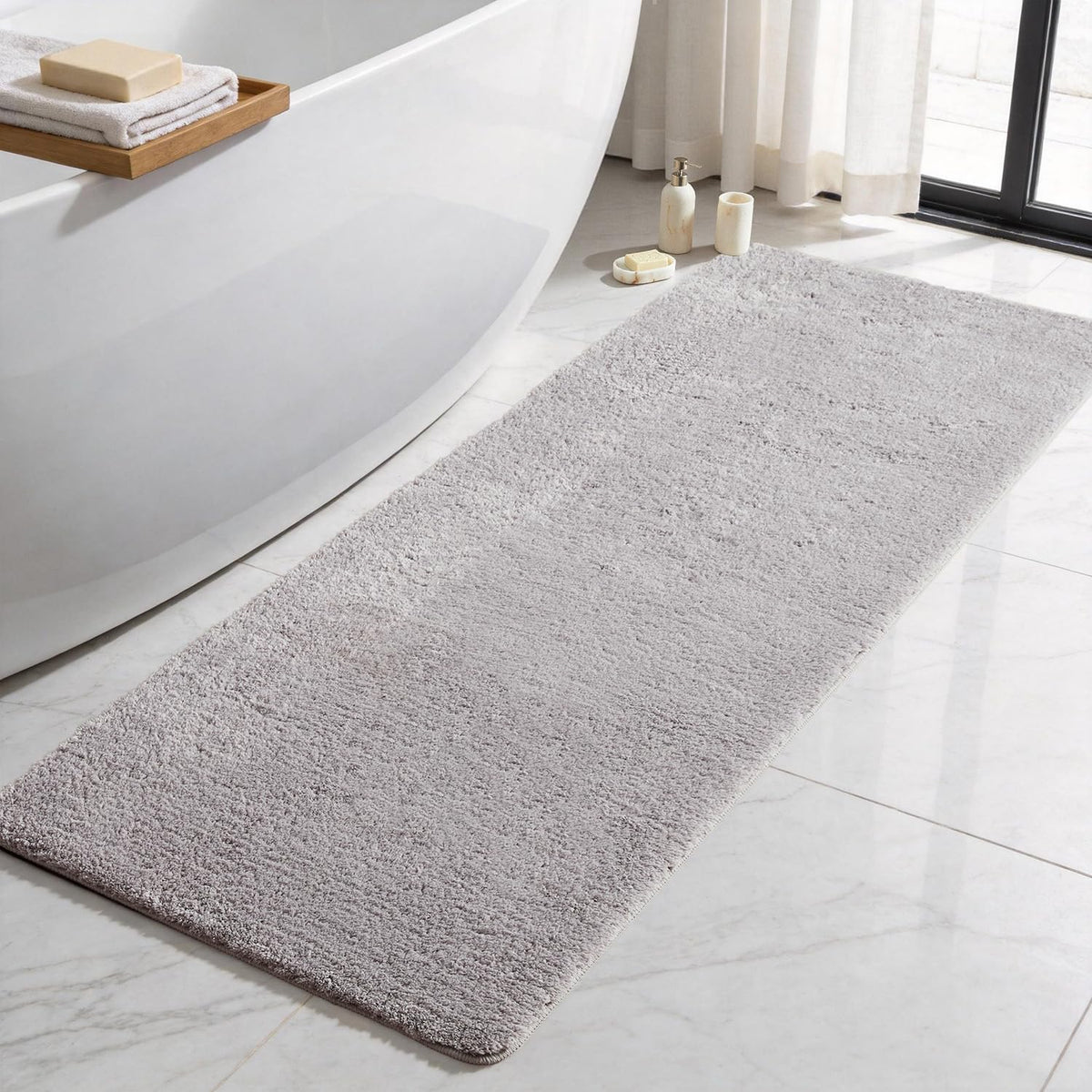 TYUU Black Bathroom Rug, Ultra Soft Bath Rugs Non Slip Washable, Super Absorbent Quick Dry Small Bath Mat with Rubber Backing for Bathroom Floor, Shower, or Sink, Black 16" x 24"