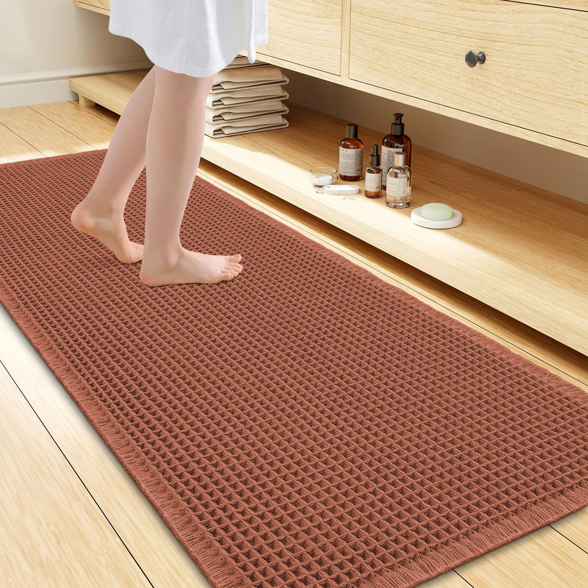 Smiry Waffle Bath Mat 24X16, Soft Absorbent Bathroom Rugs, Brown & Cream