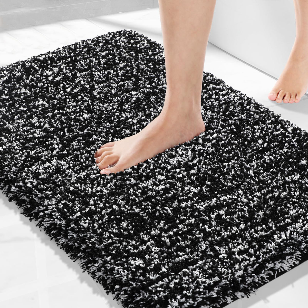 Yimobra Bathroom Rugs Non Slip Washable 32X20, Ultra Soft and Water Absorbent Bath Mats, Plush Fluffy Shower Mat Outside, Microfiber Thick Matts for Bathroom Floor/Tub, Light Gray and White