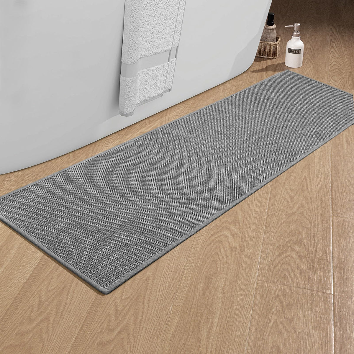 chakme Bathroom Rugs Mat 24x17, Ultra Thin Non Slip Bath Mat Small Quick Dry Absorbent Bath Mat for Bathroom Floor, (Black, 24"x17")