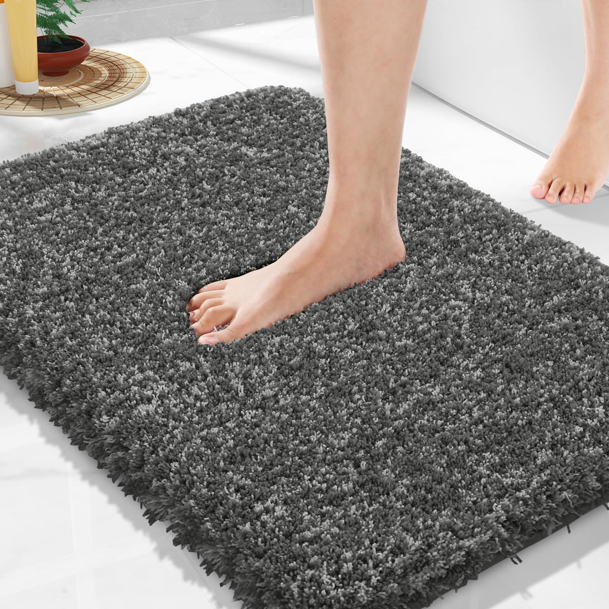 Yimobra Bathroom Rugs Non Slip Washable 32X20, Ultra Soft and Water Absorbent Bath Mats, Plush Fluffy Shower Mat Outside, Microfiber Thick Matts for Bathroom Floor/Tub, Light Gray and White