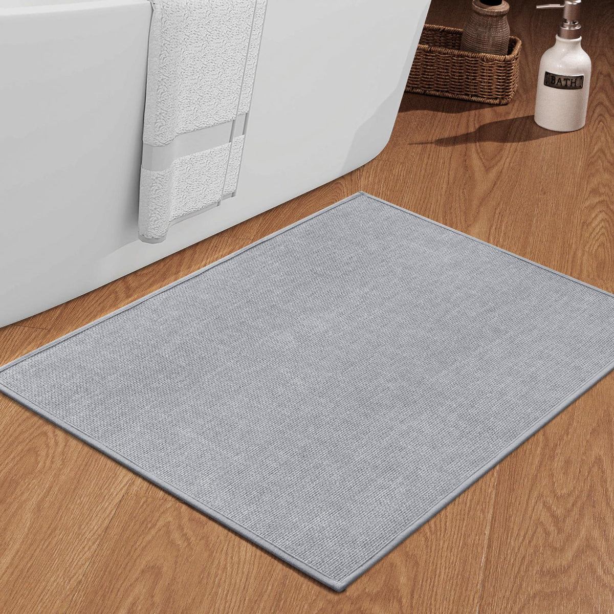 chakme Bathroom Rugs Mat 24x17, Ultra Thin Non Slip Bath Mat Small Quick Dry Absorbent Bath Mat for Bathroom Floor, (Black, 24"x17")