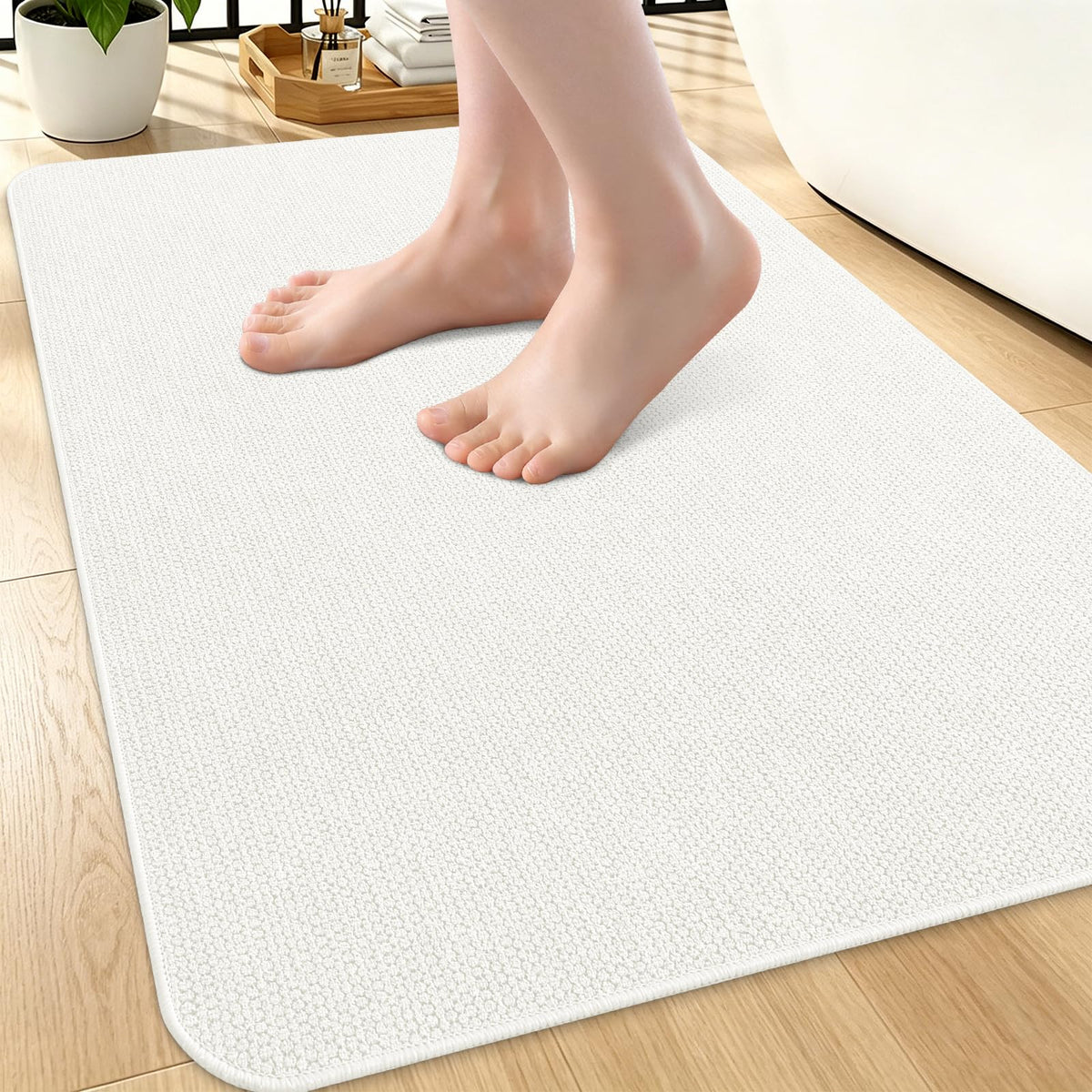 Smiry Ultra Thin Bath Mat 27x17, Non Slip Rubber Washable Bathroom Rugs