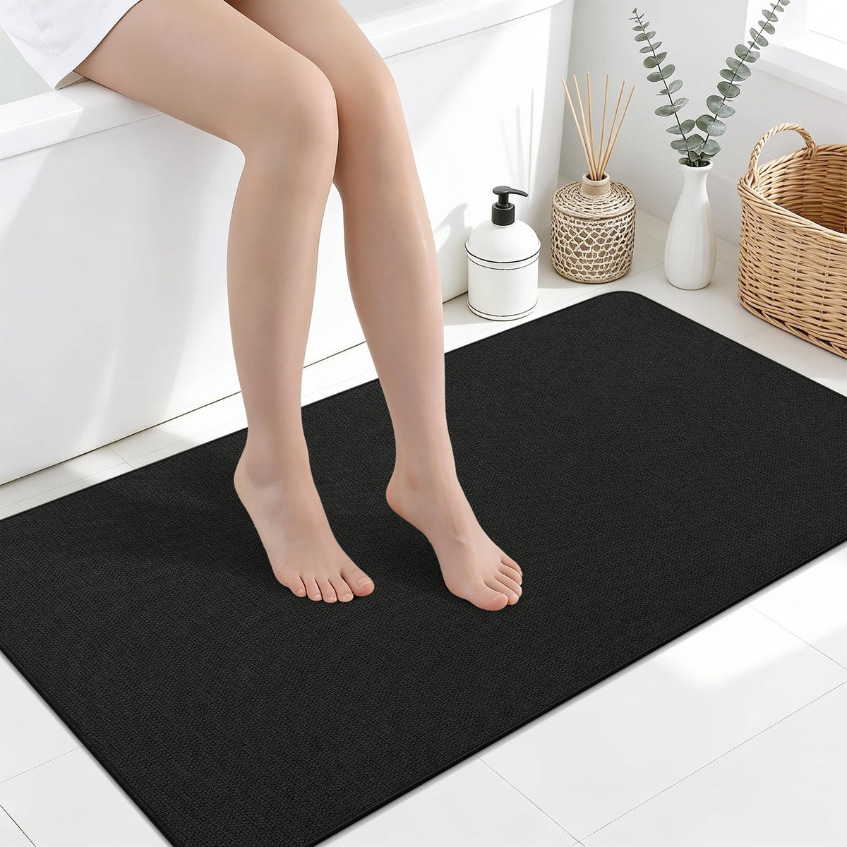 Smiry Ultra Thin Bath Mat 27x17, Non Slip Rubber Washable Bathroom Rugs