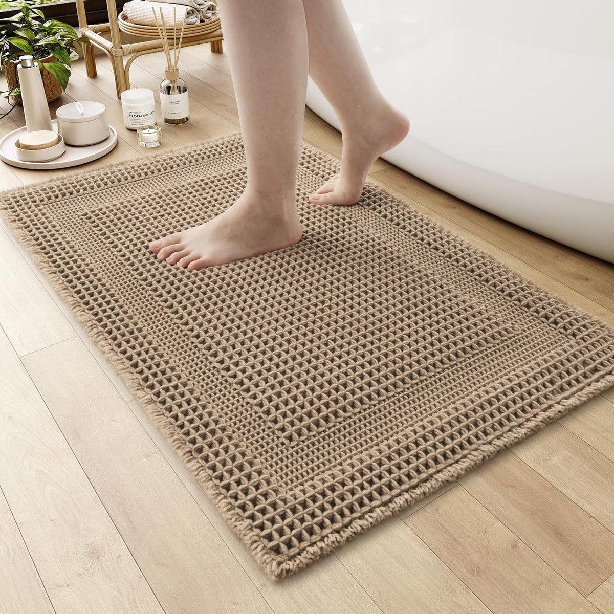 AMOAMI Waffle Bath Mat, Absorbent Bathroom Rugs Non Slip 17''x24'' Beige