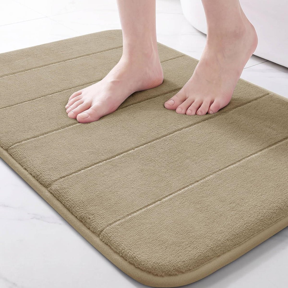 Yimobra Memory Foam Bath Mat, Super Soft Absorbent Bathroom Rug Non Slip 31.5x20 Inch, Quick Dry, Machine Washable Floor Carpet for Tub Shower, Home Decor Accessories, Beige