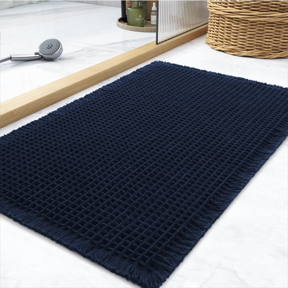 tchdio Waffle Bath Mat Rug, Super Absorbent Non Slip Bath Mats Ultra Soft Bathmat Machine Washable Bathroom Rugs with Tassels, Bath Rugs for Bathroom Floor Beside Tub, 17" x 24", Brown