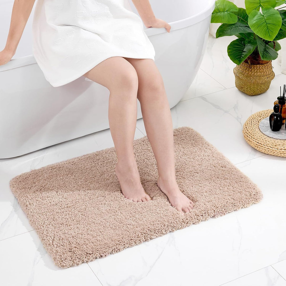 Disolla Gray Bathroom Rugs 17x24, Microfiber Non-Slip Plush Small Bath Mat