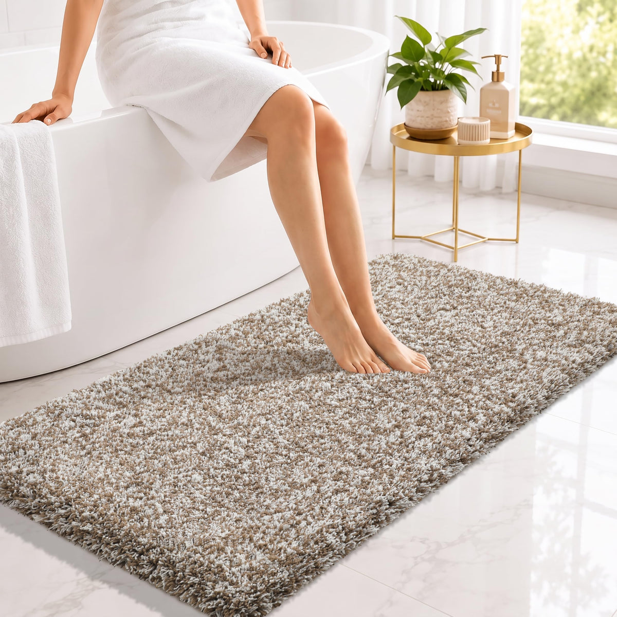 Yimobra Bathroom Rugs Non Slip Washable 32X20, Ultra Soft and Water Absorbent Bath Mats, Plush Fluffy Shower Mat Outside, Microfiber Thick Matts for Bathroom Floor/Tub, Light Gray and White