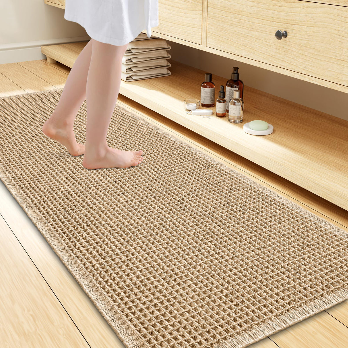 Smiry Waffle Bath Mat 24X16, Soft Absorbent Bathroom Rugs, Brown & Cream