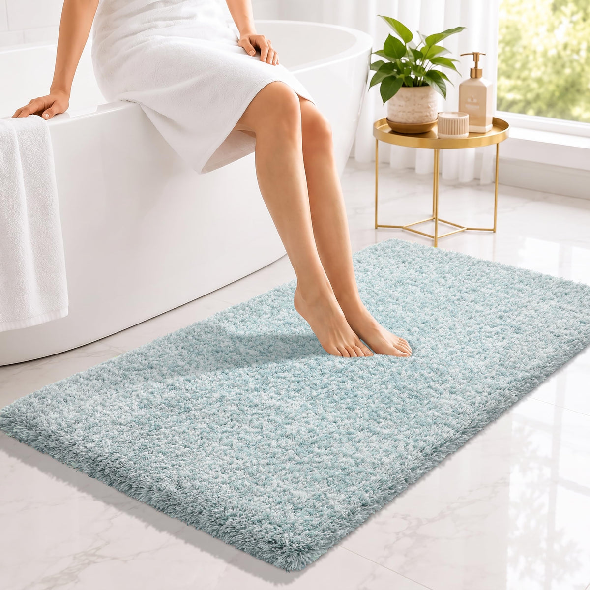 Yimobra Bathroom Rugs Non Slip Washable 32X20, Ultra Soft and Water Absorbent Bath Mats, Plush Fluffy Shower Mat Outside, Microfiber Thick Matts for Bathroom Floor/Tub, Light Gray and White