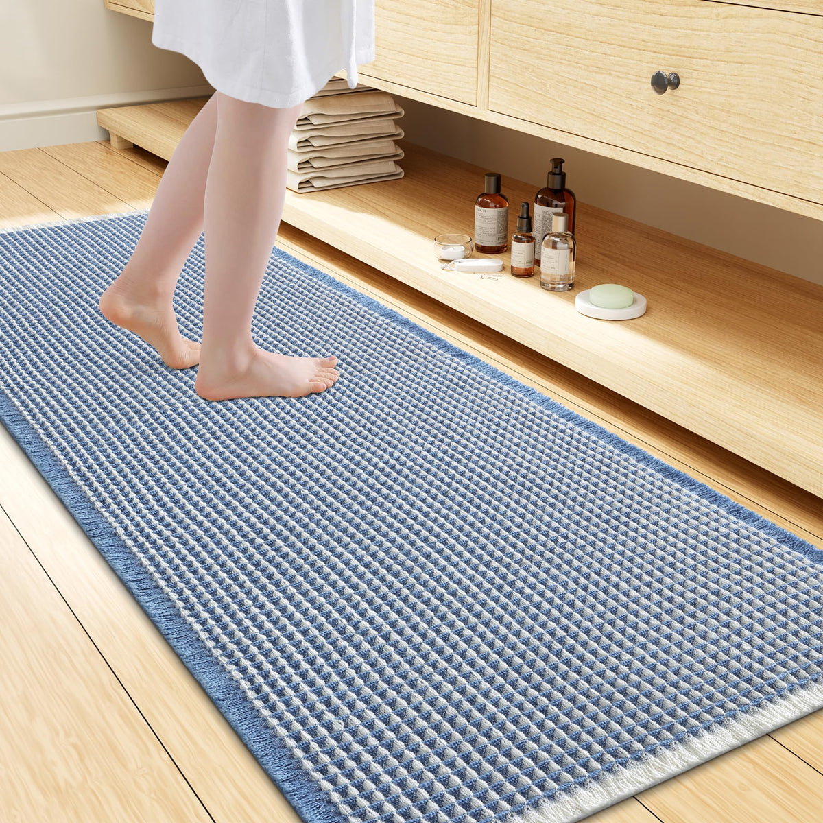 Smiry Waffle Bath Mat 24X16, Soft Absorbent Bathroom Rugs, Brown & Cream