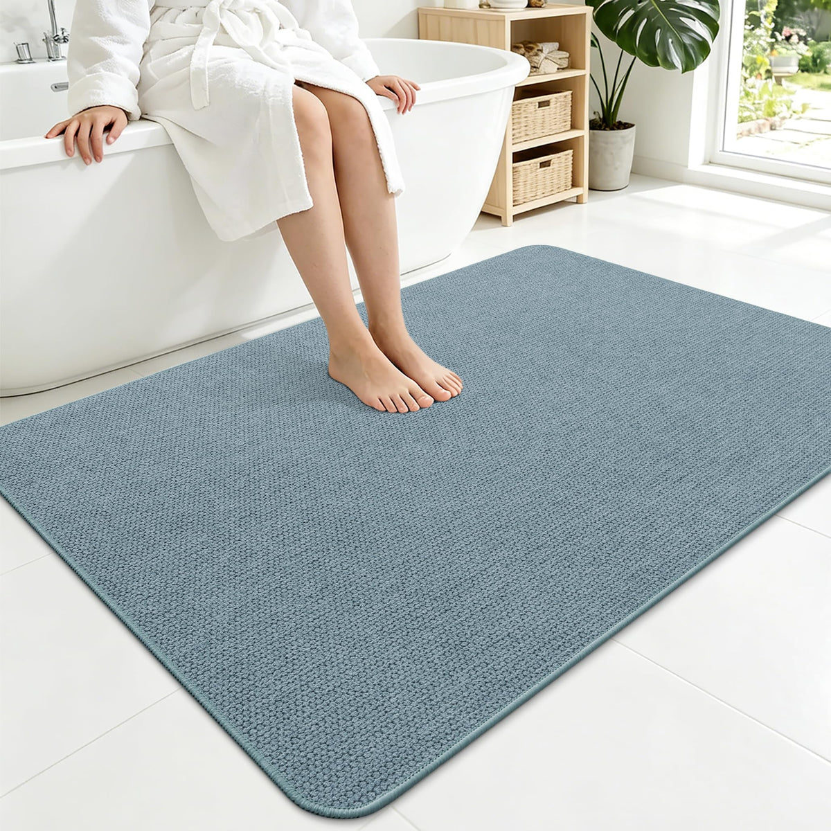 Smiry Ultra Thin Bath Mat 27x17, Non Slip Rubber Washable Bathroom Rugs