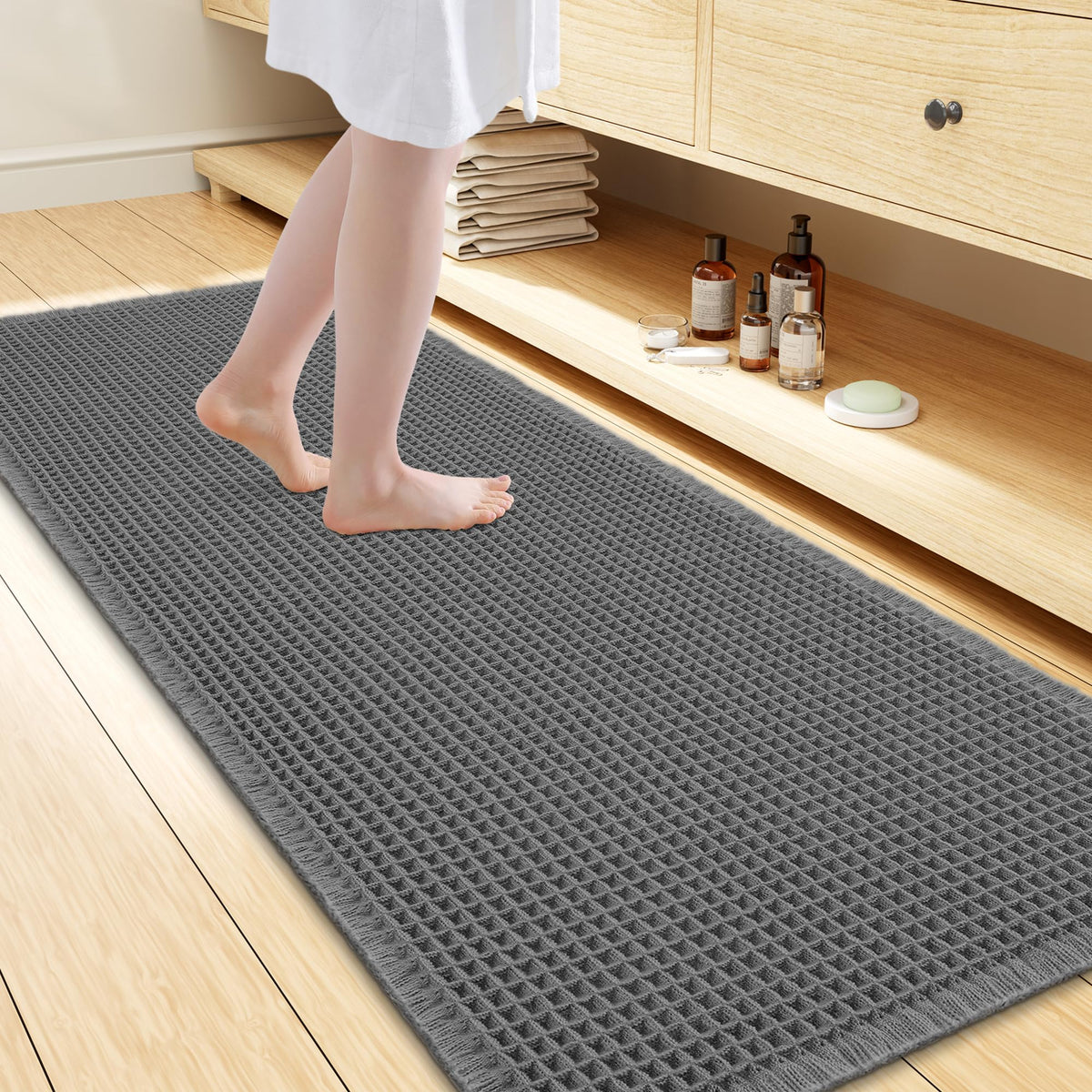 Smiry Waffle Bath Mat 24X16, Soft Absorbent Bathroom Rugs, Brown & Cream