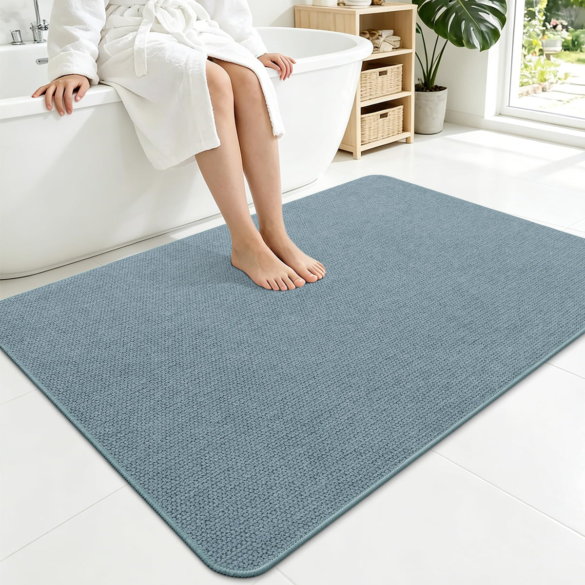 Smiry Ultra Thin Bath Mat 27x17, Non Slip Rubber Washable Bathroom Rugs