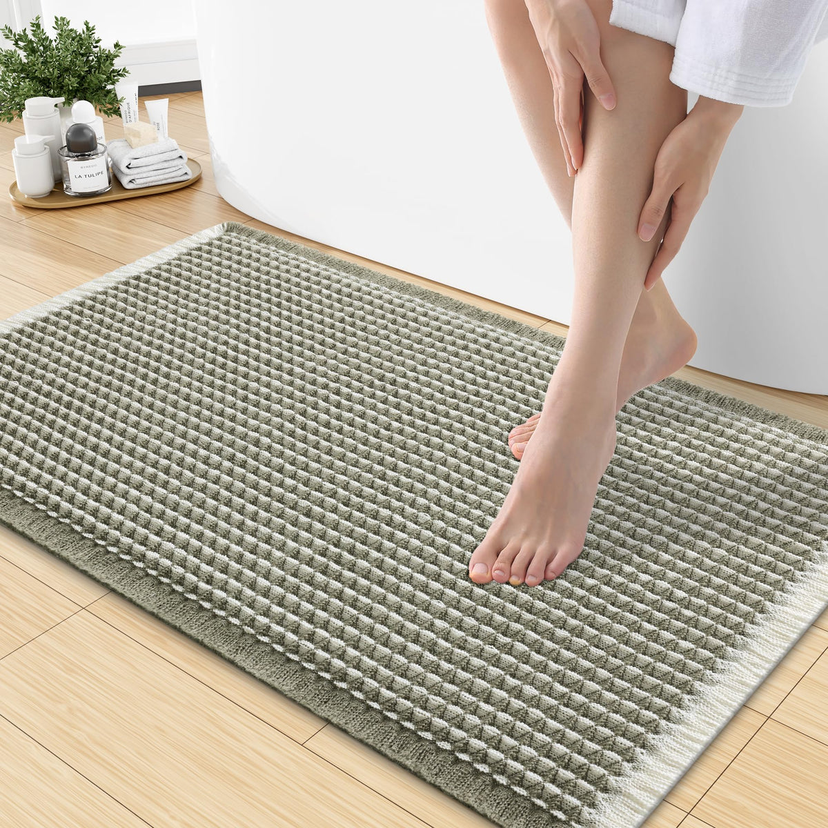 Smiry Waffle Bath Mat 24X16, Soft Absorbent Bathroom Rugs, Brown & Cream