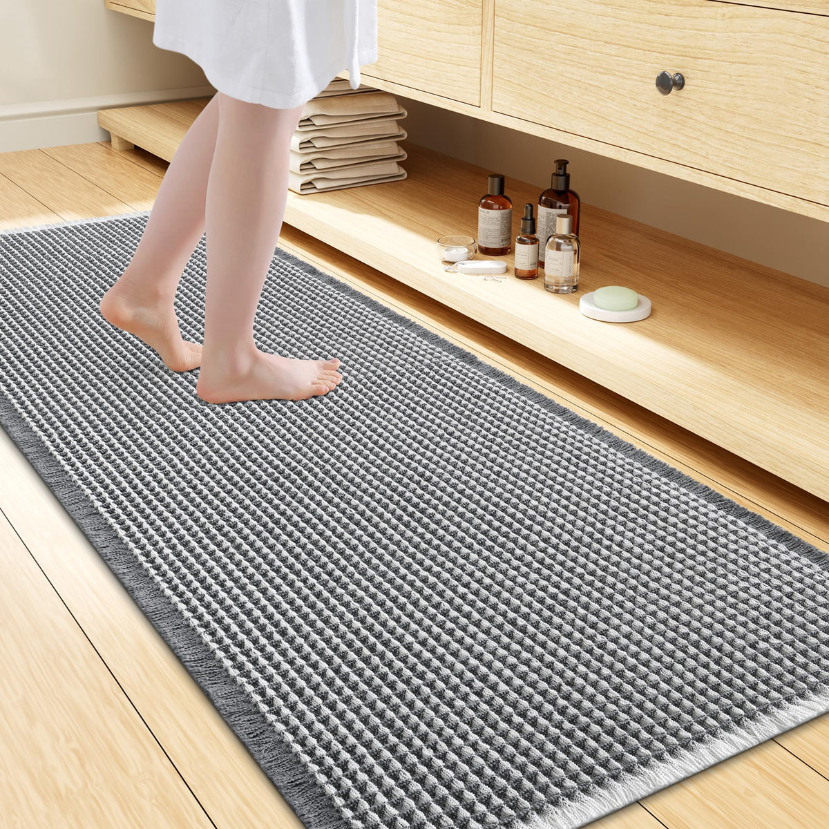 Smiry Waffle Bath Mat 24X16, Soft Absorbent Bathroom Rugs, Brown & Cream