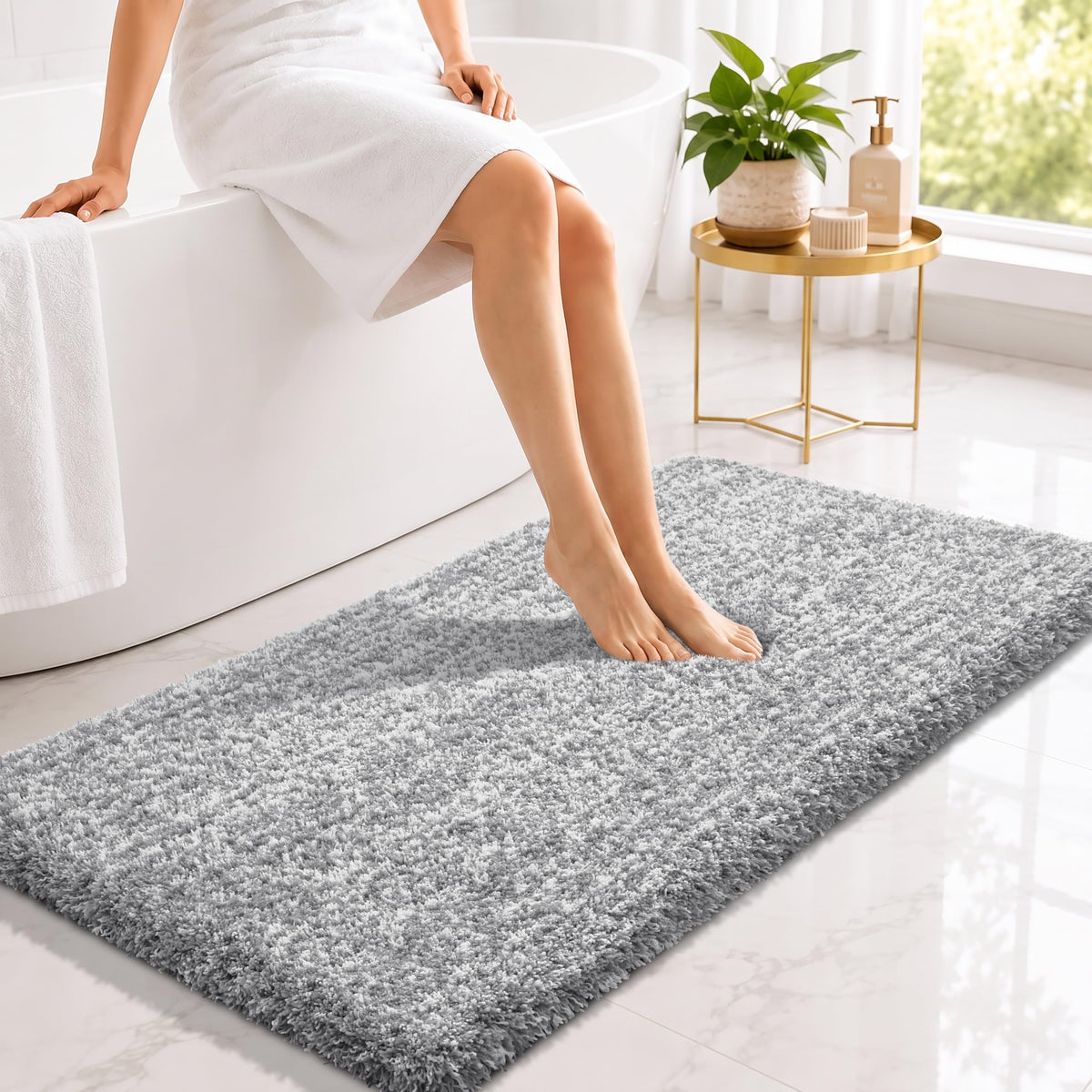 Yimobra Bathroom Rugs Non Slip Washable 32X20, Ultra Soft and Water Absorbent Bath Mats, Plush Fluffy Shower Mat Outside, Microfiber Thick Matts for Bathroom Floor/Tub, Light Gray and White