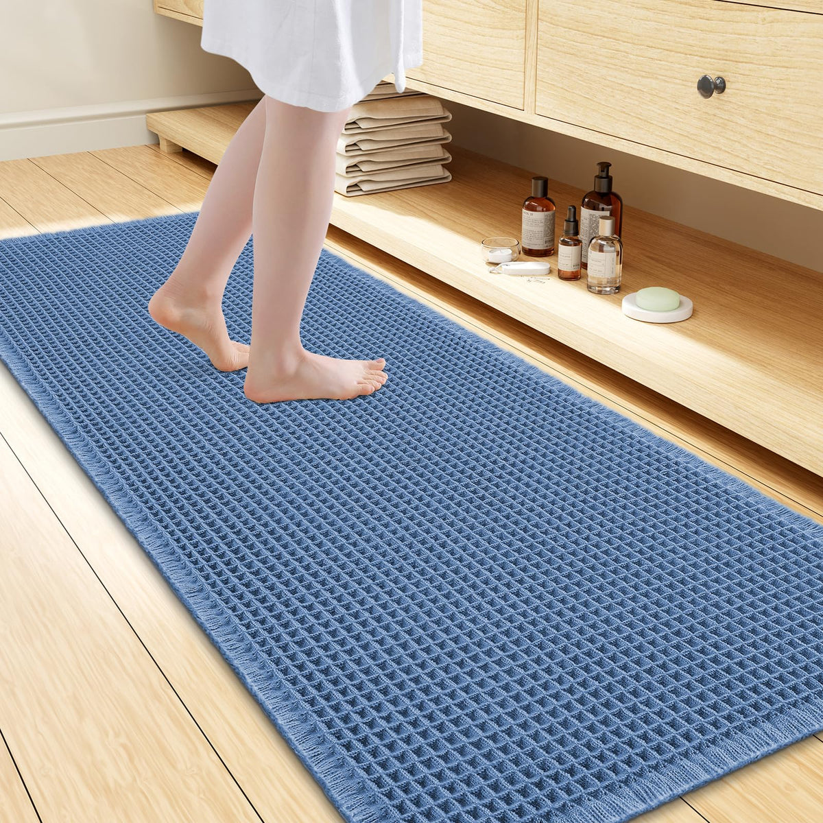 Smiry Waffle Bath Mat 24X16, Soft Absorbent Bathroom Rugs, Brown & Cream