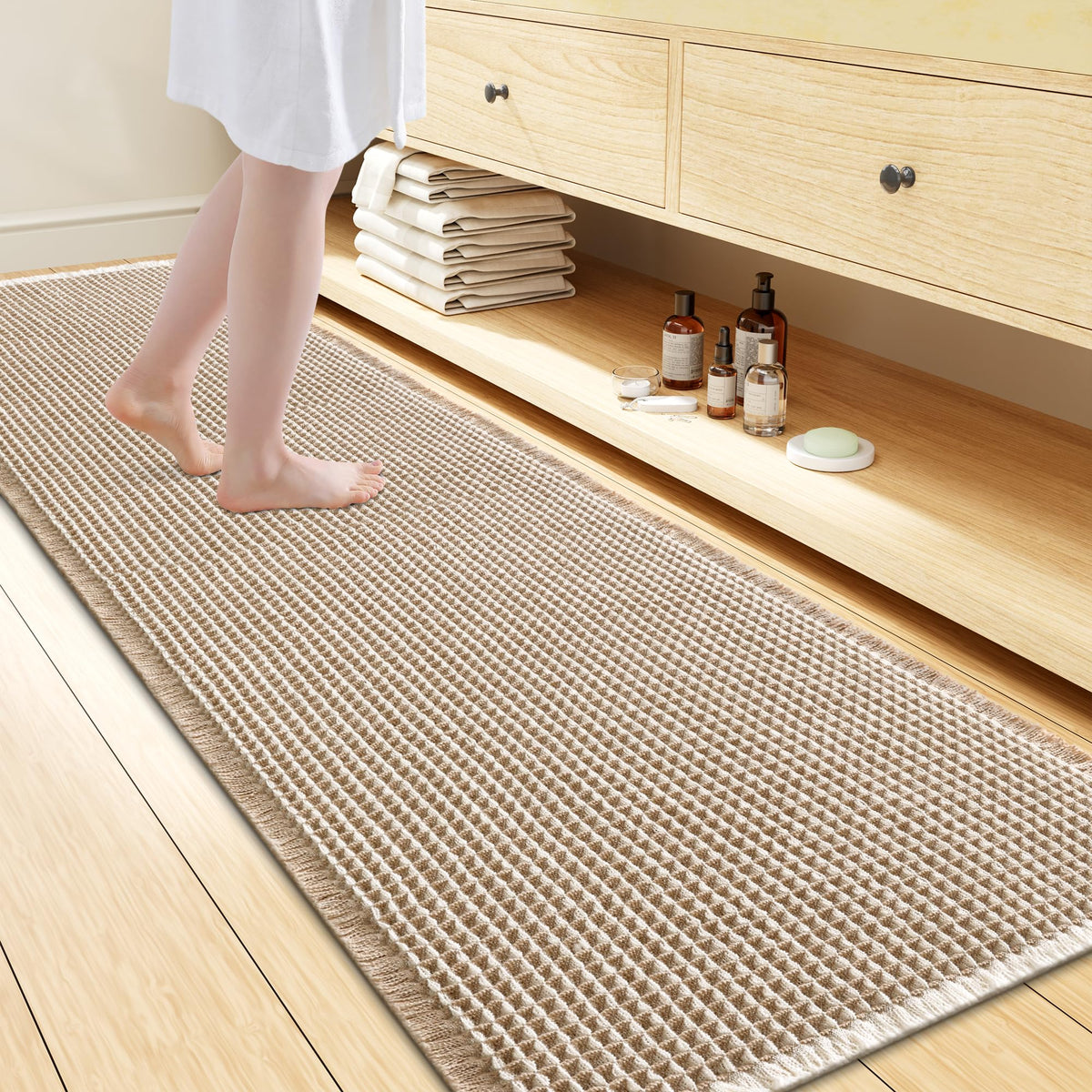 Smiry Waffle Bath Mat 24X16, Soft Absorbent Bathroom Rugs, Brown & Cream