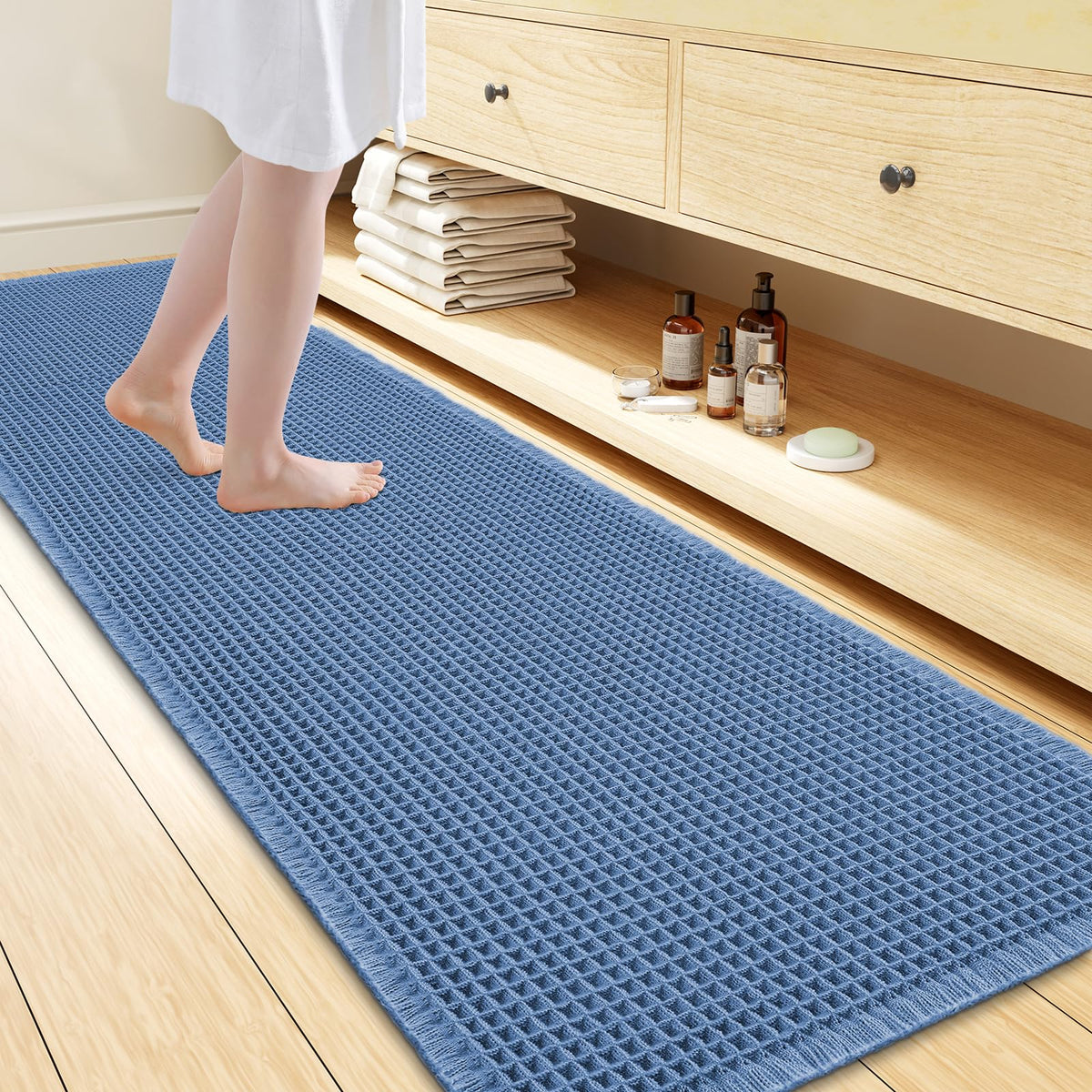 Smiry Waffle Bath Mat 24X16, Soft Absorbent Bathroom Rugs, Brown & Cream
