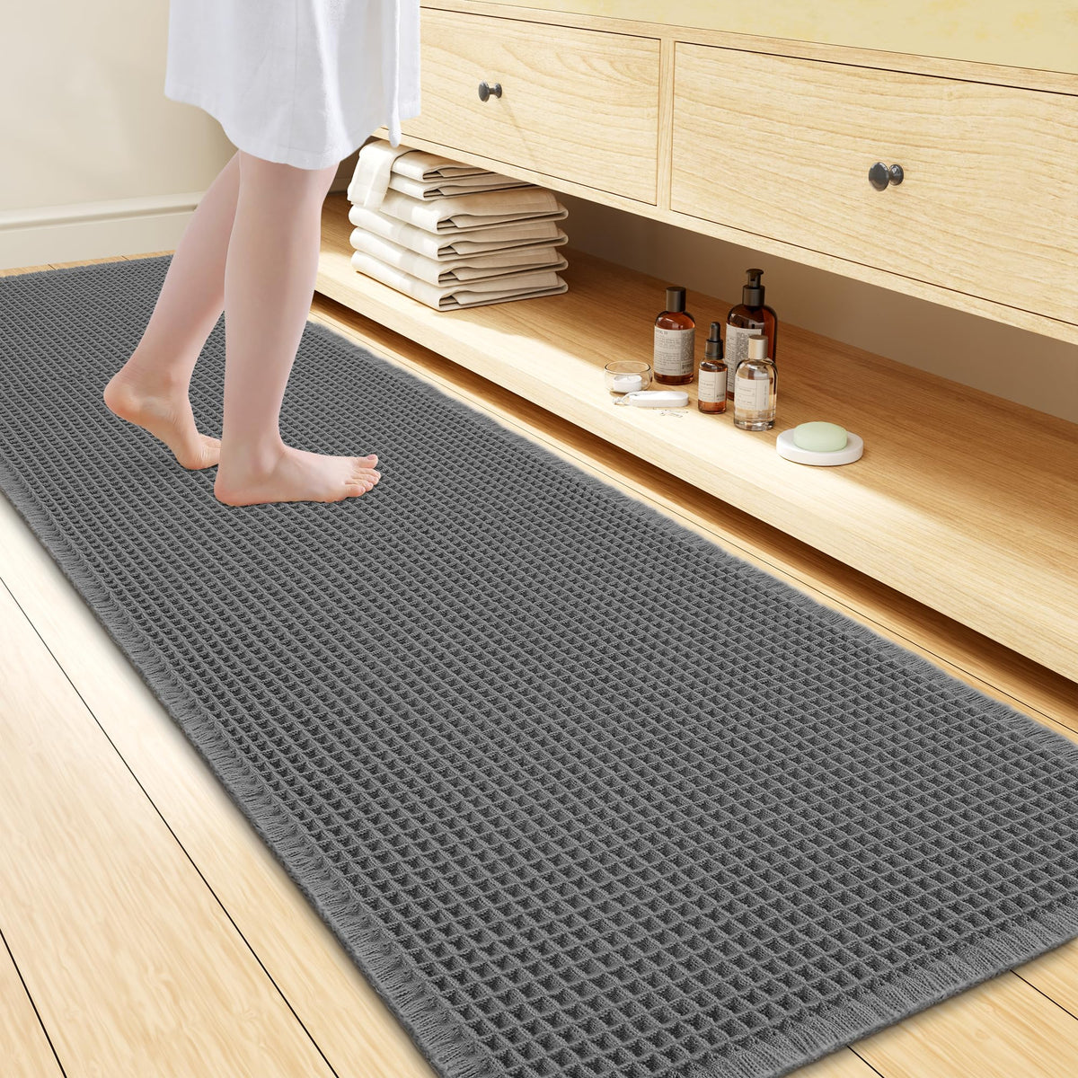 Smiry Waffle Bath Mat 24X16, Soft Absorbent Bathroom Rugs, Brown & Cream