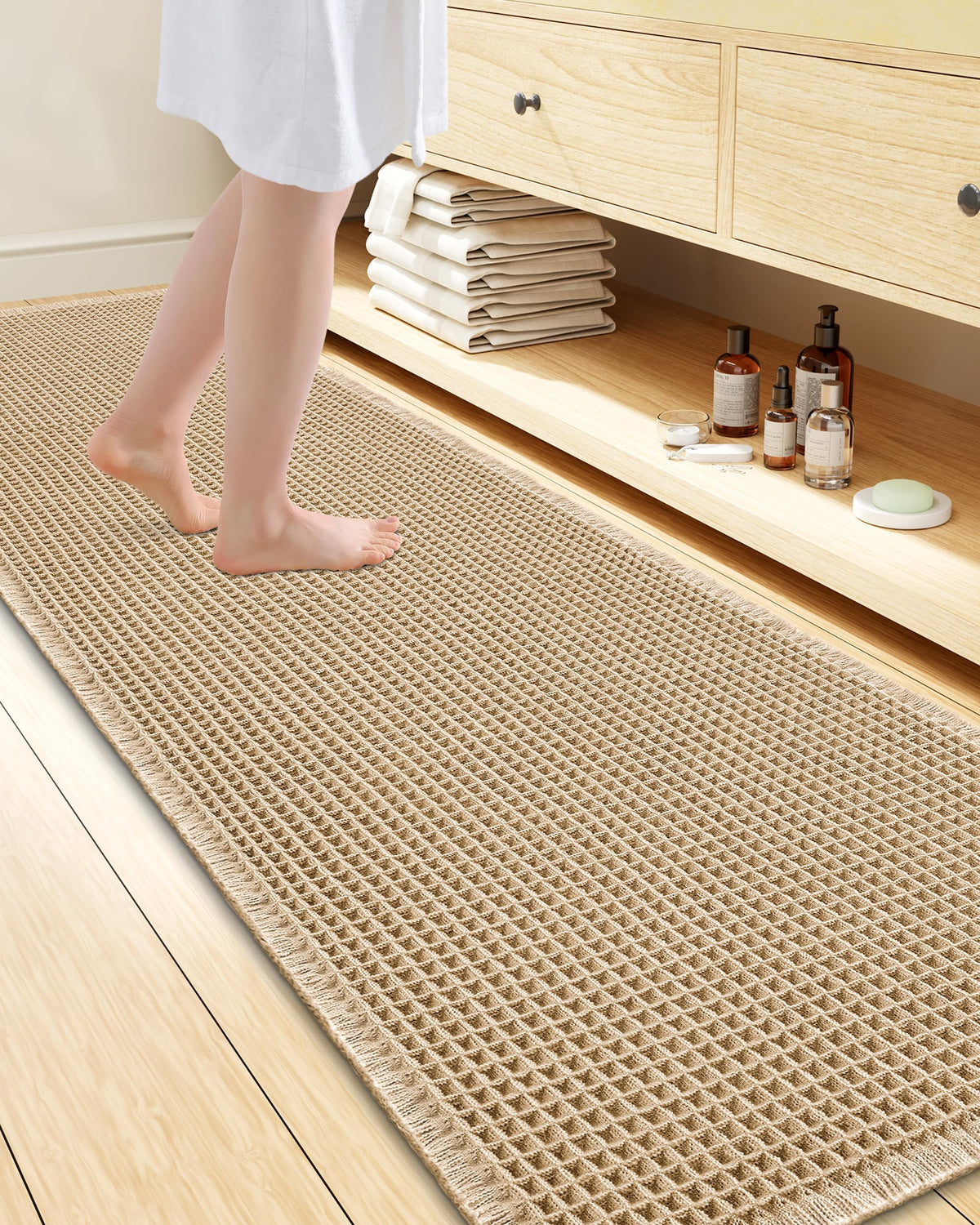 Smiry Waffle Bath Mat 24X16, Soft Absorbent Bathroom Rugs, Brown & Cream