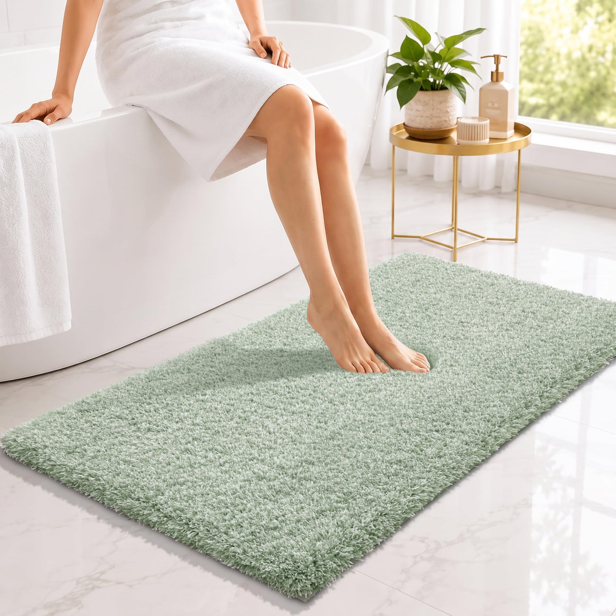 Yimobra Bathroom Rugs Non Slip Washable 32X20, Ultra Soft and Water Absorbent Bath Mats, Plush Fluffy Shower Mat Outside, Microfiber Thick Matts for Bathroom Floor/Tub, Light Gray and White