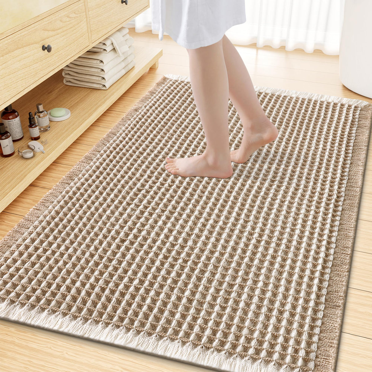 Smiry Waffle Bath Mat 24X16, Soft Absorbent Bathroom Rugs, Brown & Cream