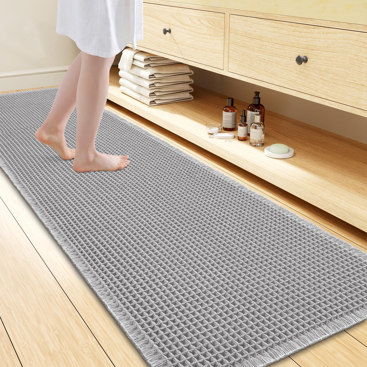 Smiry Waffle Bath Mat 24X16, Soft Absorbent Bathroom Rugs, Brown & Cream